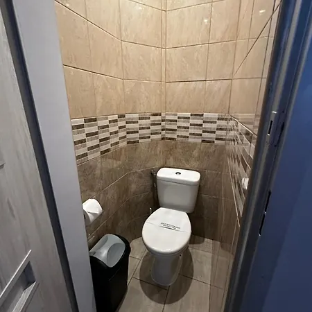 Karnat 3 Z Wyzywieniem Apartamento *